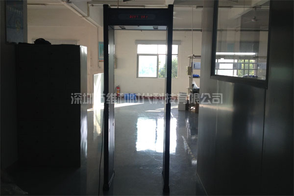 藍牙耳機廠(chǎng)采用維和時(shí)代6區位安檢門(mén)解決防盜問(wèn)題[圖]