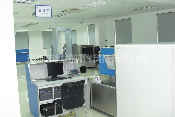 上海信息管理學(xué)校航空班采購1臺HI-PE安檢門(mén)用于教學(xué)[圖文]