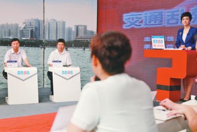 汽車(chē)站安檢形同虛設局長(cháng)表慚愧(圖)