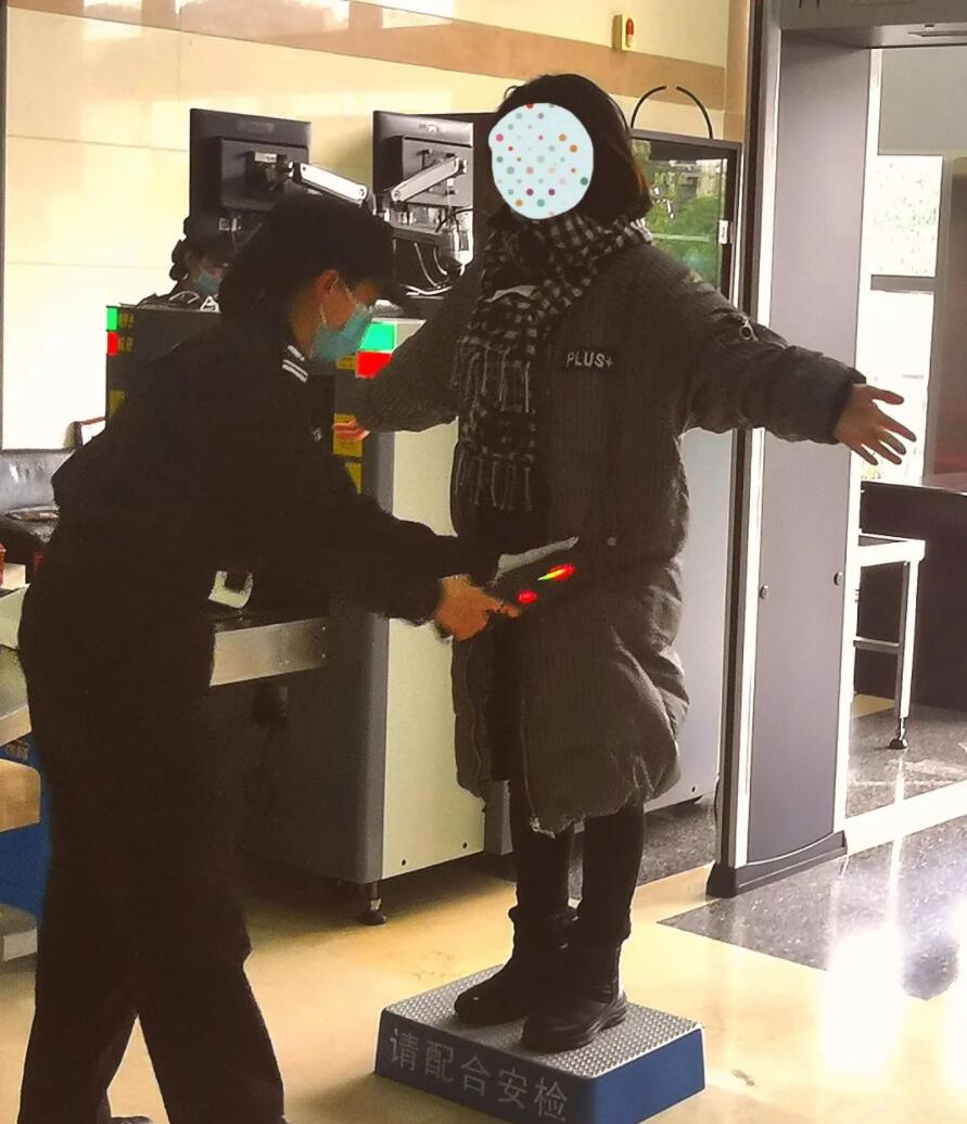 法院安檢為啥那么嚴？看完這幾張圖你就全明白了